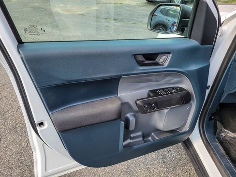 Used 2025 Ford Maverick XL w/ Equipment Group 102A AWD/4WD image 22