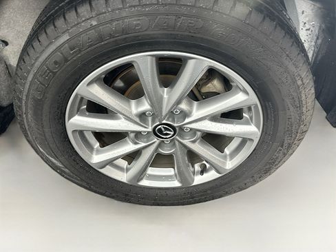 Used 2025 MAZDA CX-5 AWD 2.5 S w/ Select Package image 11