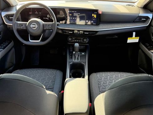 New 2026 Nissan Kicks SV w/ SV Premium Package FWD image 23