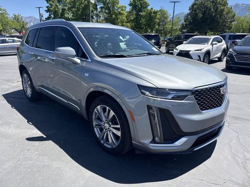 Used 2024 Cadillac XT6 Premium Luxury AWD/4WD image 5