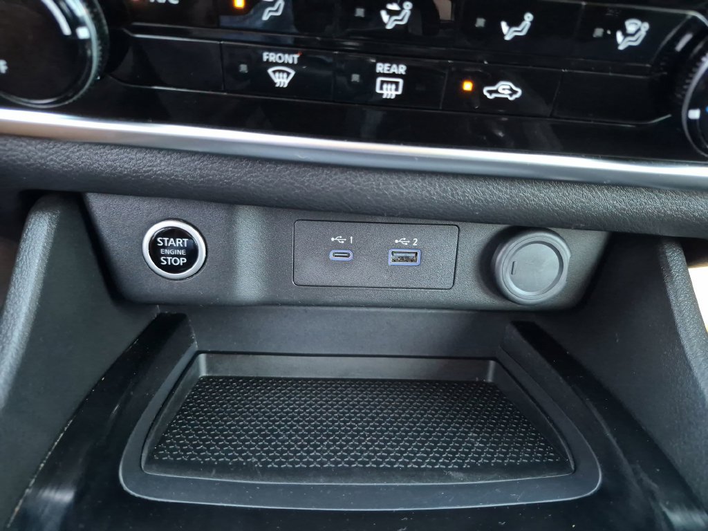 Used 2023 Nissan Rogue S FWD image 35