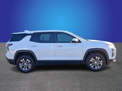 Used 2025 Chevrolet Equinox LT FWD image 4