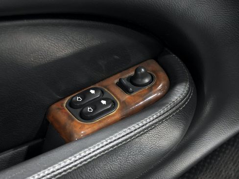 Used 2001 Jaguar XK8 Convertible RWD image 65