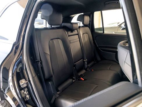 Used 2025 Mercedes-Benz GLB 250 GLB 250 image 25