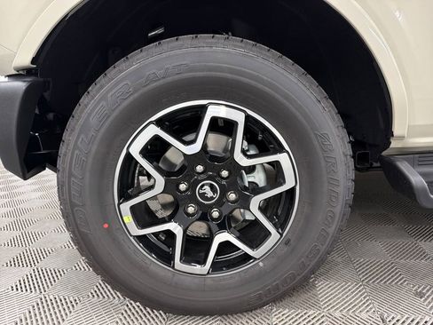 New 2026 Ford Bronco Outer Banks image 10