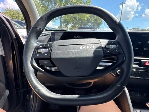 Used 2026 Kia Sportage LX FWD image 29