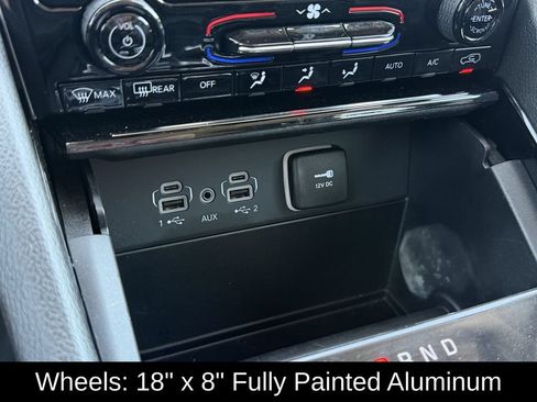 Used 2023 Jeep Grand Cherokee Limited AWD/4WD image 25
