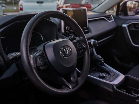 Used 2023 Toyota RAV4 LE image 14