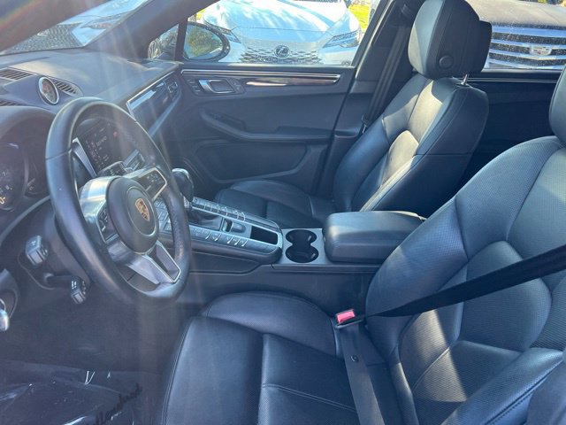 Used 2020 Porsche Macan w/ Premium Package Plus AWD/4WD image 11
