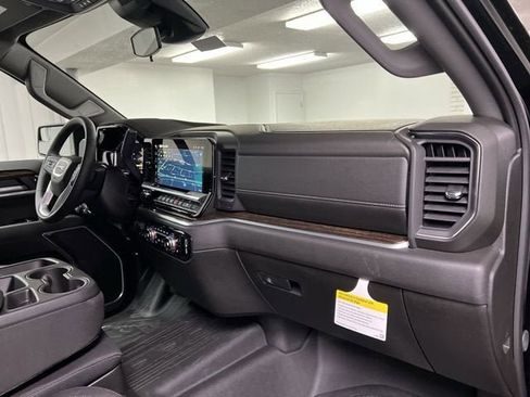 New 2026 GMC Sierra 1500 Elevation w/ Elevation Select Package AWD/4WD image 28