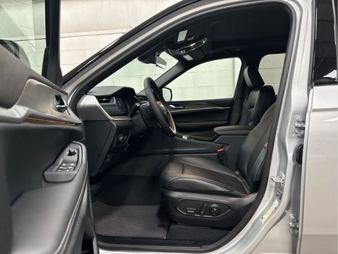 New 2025 Jeep Grand Cherokee Limited AWD/4WD image 8