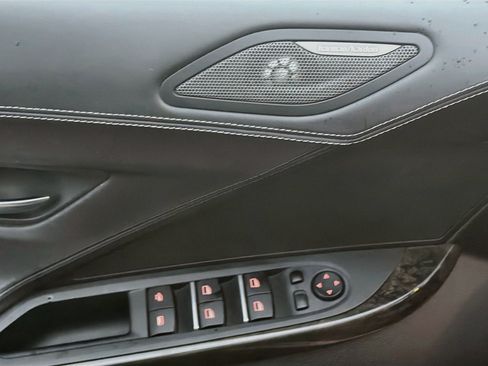 Used 2018 BMW 650i Convertible RWD image 21
