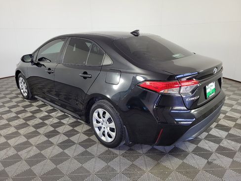 Used 2022 Toyota Corolla LE FWD image 5