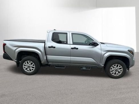 Used 2024 Toyota Tacoma SR image 9