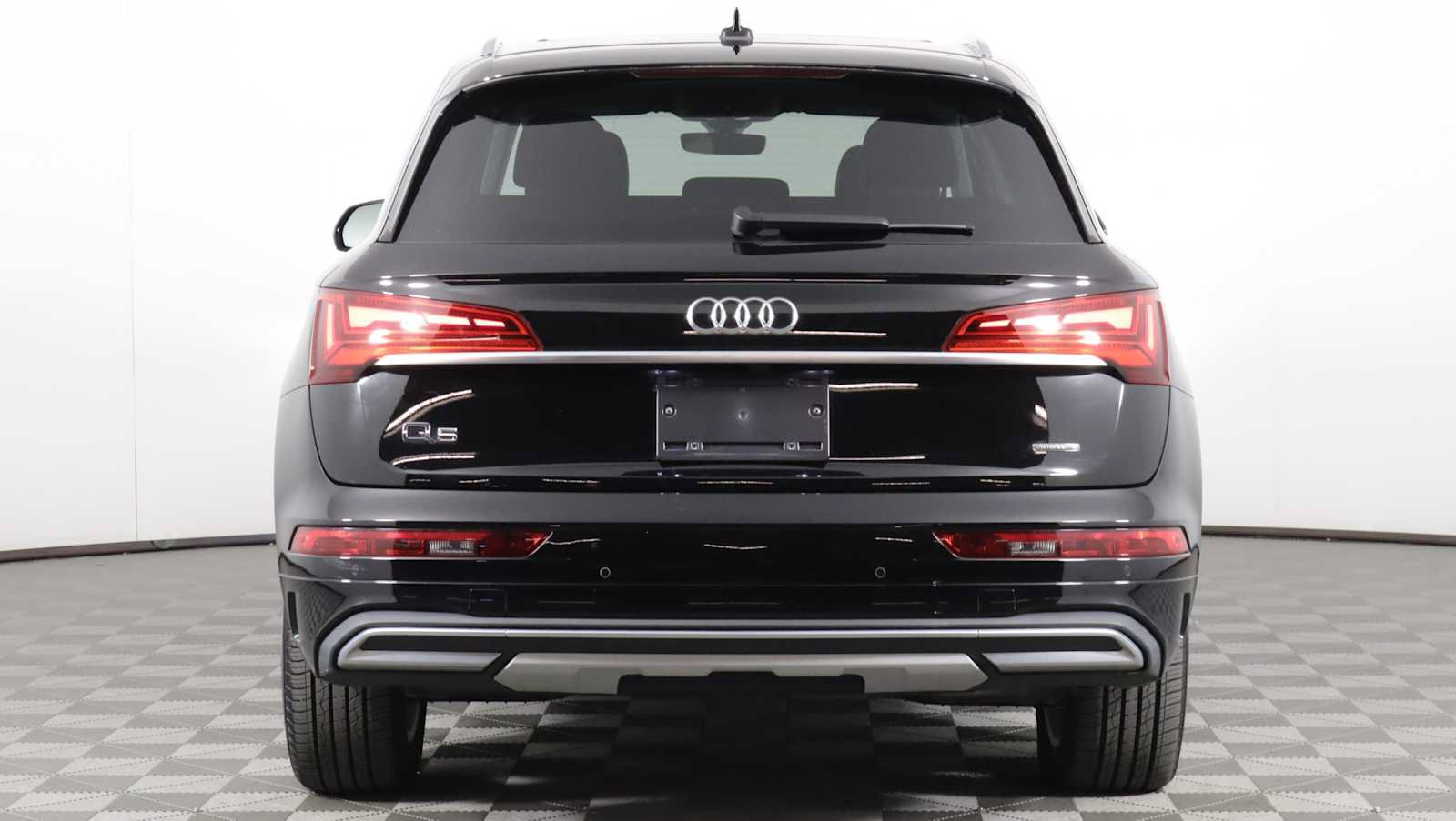 Used 2024 Audi Q5 2.0T Premium AWD/4WD image 7