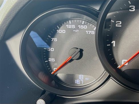 New 2025 Porsche 718 Cayman image 13