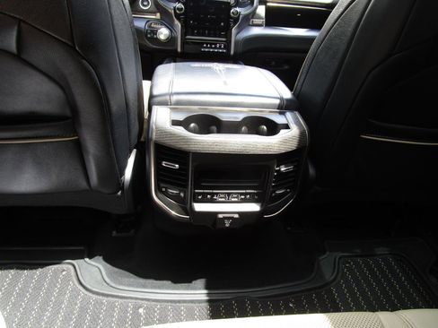 Used 2019 RAM 1500 Limited AWD/4WD image 16