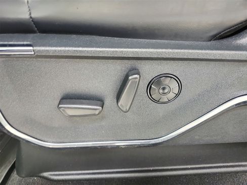 Used 2025 Ford F250 Platinum image 20