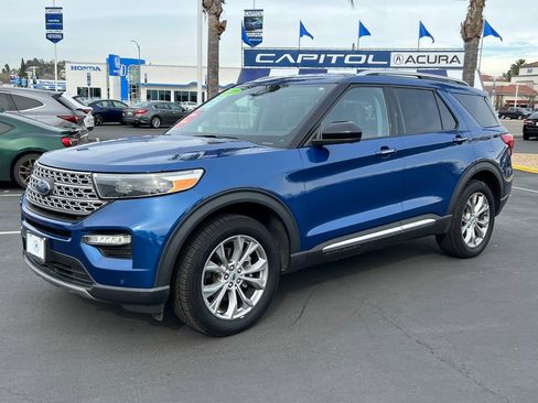 Used 2023 Ford Explorer Limited image 4