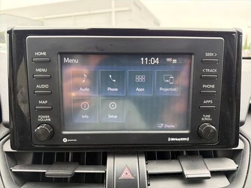 Used 2021 Toyota RAV4 XLE AWD/4WD image 12