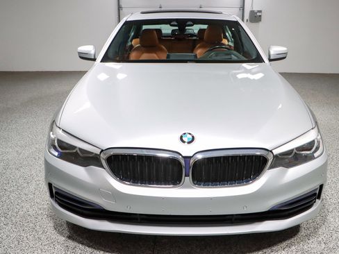 Used 2019 BMW 530i xDrive w/ Convenience Package image 4