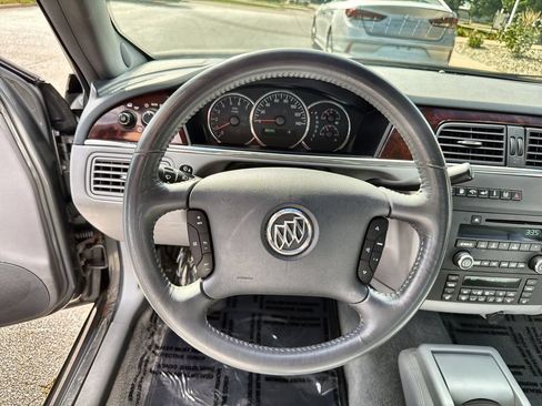 Used 2007 Buick LaCrosse CXL w/ Driver Confidence Package FWD image 11