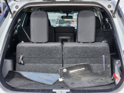 Used 2022 Mitsubishi Outlander ES image 11