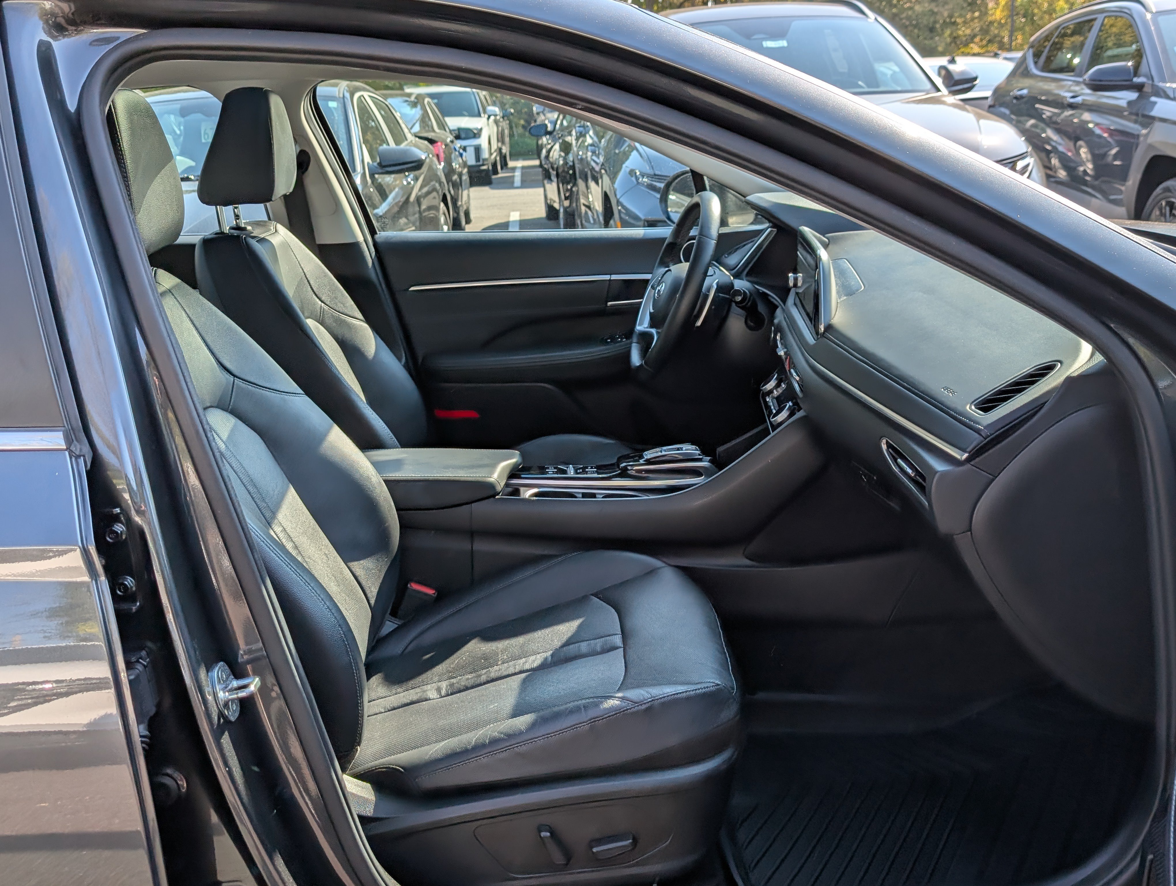 Used 2022 Hyundai Sonata Limited FWD image 8