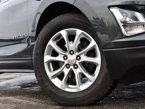 Used 2020 Chevrolet Equinox LT image 3