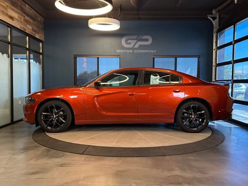 Used 2022 Dodge Charger SXT w/ Blacktop Package RWD image 6