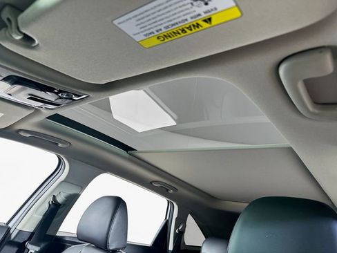 Used 2024 Kia Sorento SX image 5