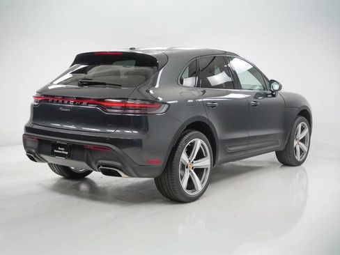 Certified 2026 Porsche Macan AWD/4WD image 10