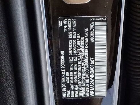 Used 2022 Porsche Cayenne Base image 28