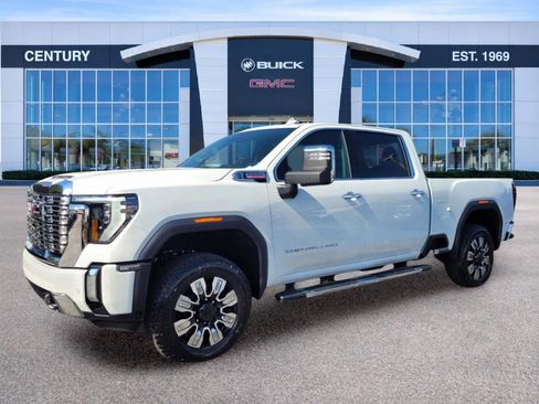 New 2026 GMC Sierra 2500 Denali w/ Denali Reserve Package AWD/4WD image 3