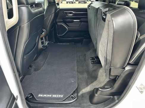 Used 2022 RAM 1500 Laramie AWD/4WD image 32