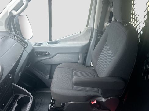 Used 2019 Ford Transit 250 130 Low Roof w/ Exterior Upgrade Package image 22