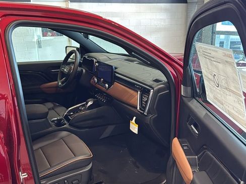 New 2026 GMC Canyon AT4 AWD/4WD image 12