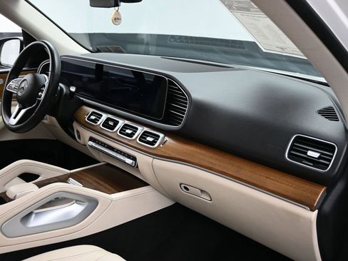 Used 2022 Mercedes-Benz GLE 350 w/ Premium Package image 38