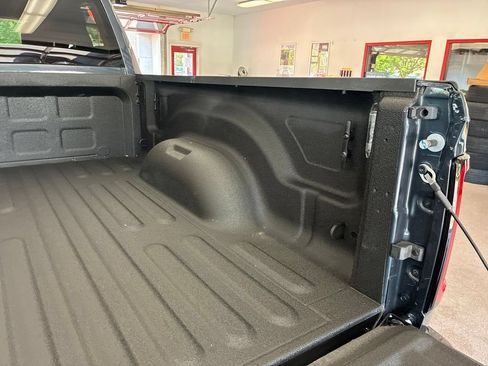 Certified 2025 RAM 2500 Big Horn AWD/4WD image 24
