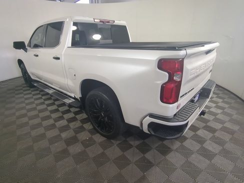 Used 2021 Chevrolet Silverado 1500 High Country w/ Technology Package AWD/4WD image 6