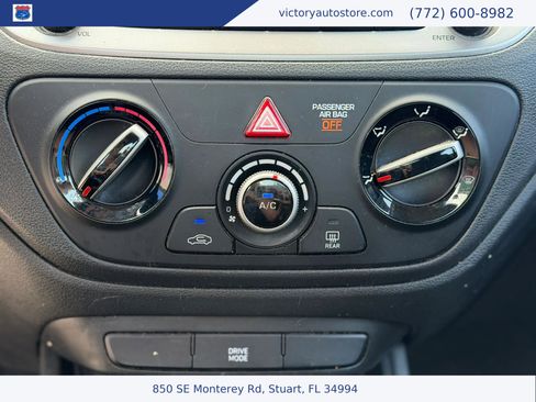 Used 2018 Hyundai Accent SE FWD image 23