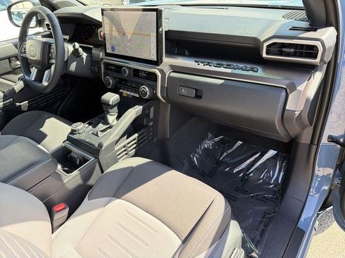Used 2026 Toyota Tacoma TRD Off-Road w/ TRD Off Road Upgrade Package AWD/4WD image 28