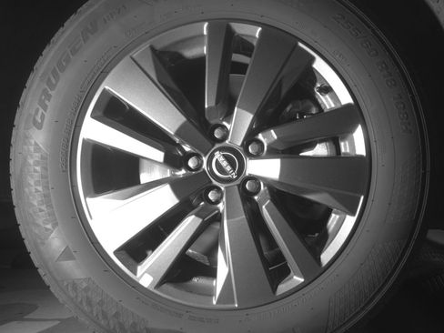 Used 2025 Nissan Pathfinder SV image 13