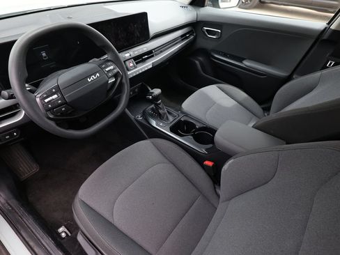 Used 2025 Kia K4 FWD image 9