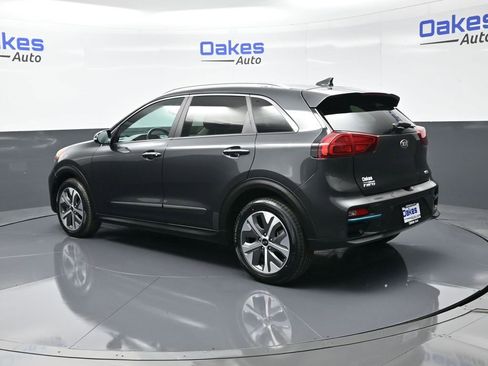 Used 2021 Kia Niro EX Premium image 6