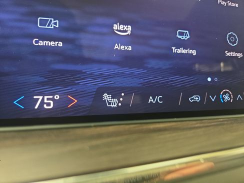 Certified 2025 Chevrolet Tahoe Z71 w/ Z71 Off-Road Package image 29