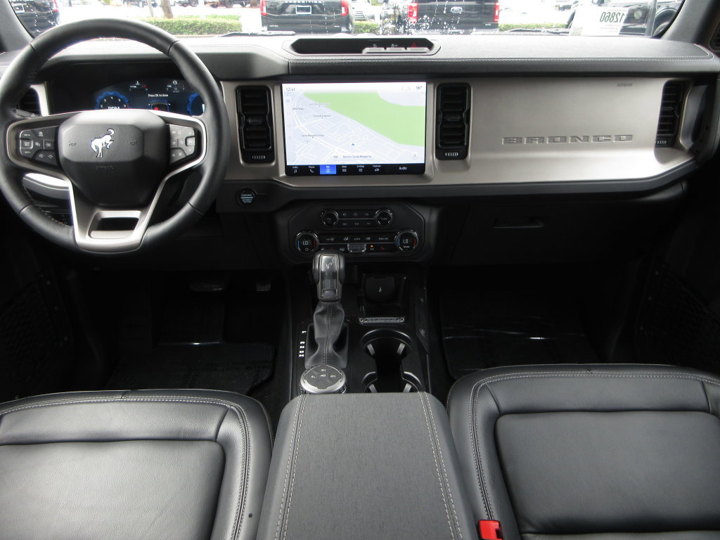 Certified 2025 Ford Bronco Outer Banks AWD/4WD image 21