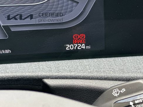 Certified 2024 Kia EV6 Light RWD image 29