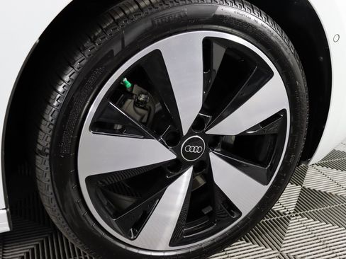 Used 2025 Audi A5 2.0T Premium Plus w/ Premium Plus image 11