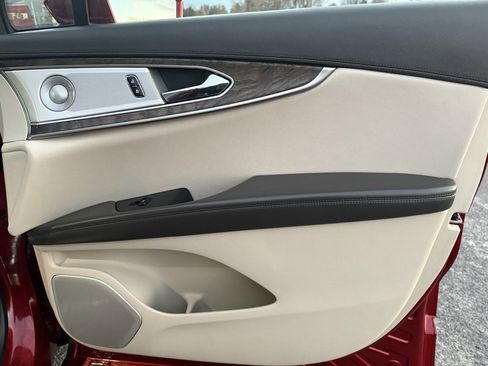 Used 2022 Lincoln Nautilus Reserve w/ Equipment Group 202A image 39